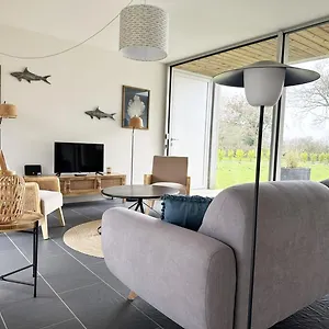 Maison Pour 4 Personnes Jardin Et Terrasse à 10 Minutes De Paimpol Maison d'hôtes